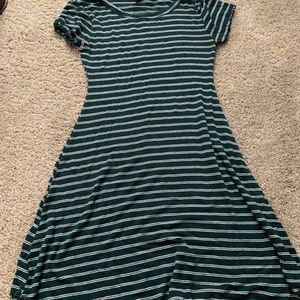 Girls’ clothing;sizes vary;ranges from 10-14;S-M